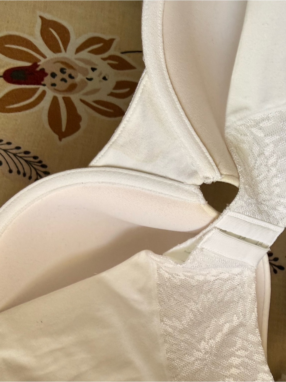 Bali White Smooth Moulded Everyday Bra - Picture 14 of 14